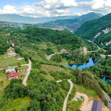 Nika Jajce